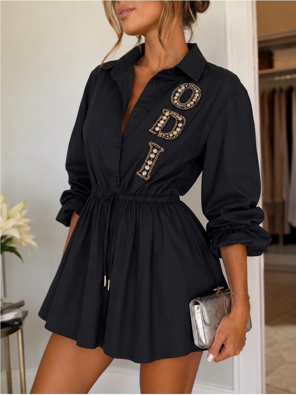 Odi Et Amo
Designer Odi Et Amo Italian Black Shirt Mini Dress, Embelished
Chain - Picture 2 of 4
